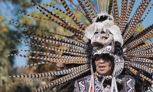 Picture of a Native American in a head dress